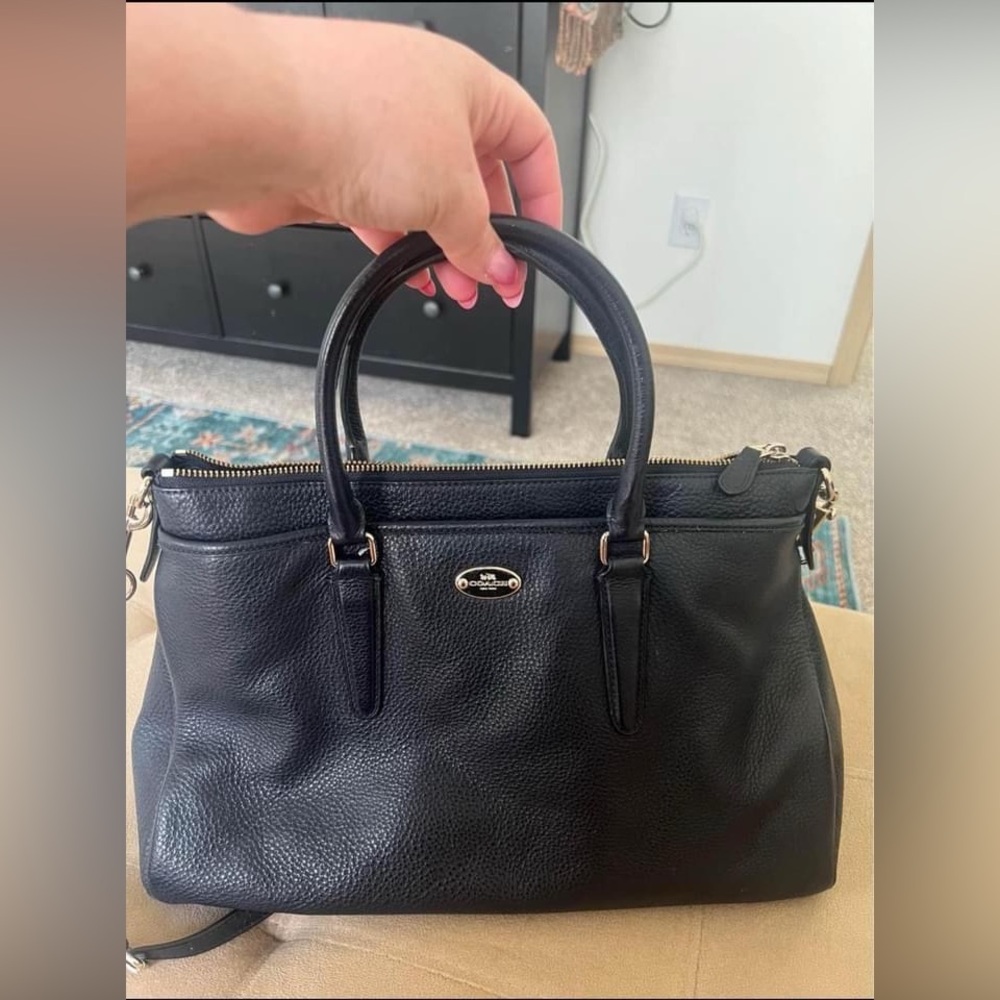 Authentic 💯 Coach Morgan Satchel  Black Pebbled Leather  Footed bottom